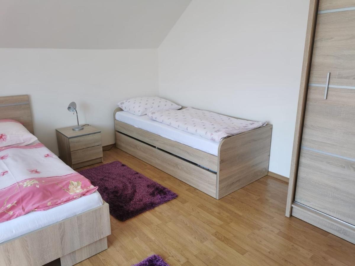 Comenius Apartments - Apartmany Na Rohu Svidnik Eksteriør bilde