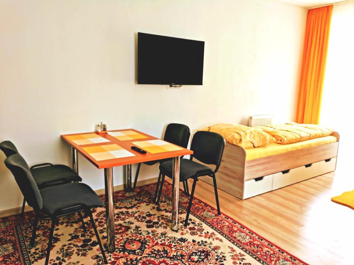 Comenius Apartments - Apartmany Na Rohu Svidnik Eksteriør bilde