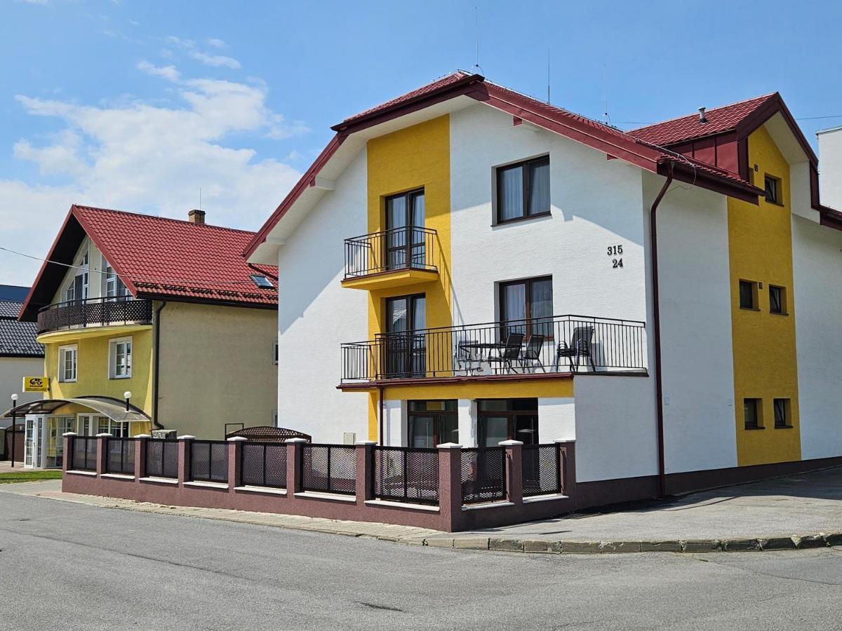 Comenius Apartments - Apartmany Na Rohu Svidnik Eksteriør bilde